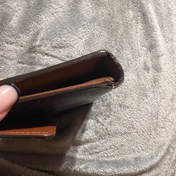 Louis Vuitton Vintage Monogram Pochette Passport - Picture 13 of 15